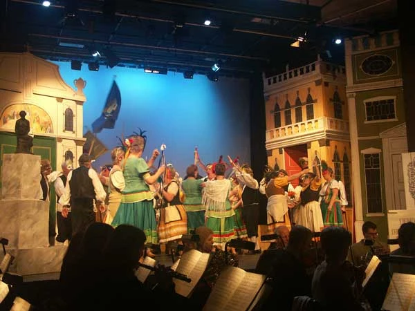 La Giaconda (2004) at the Wroughton Theatre